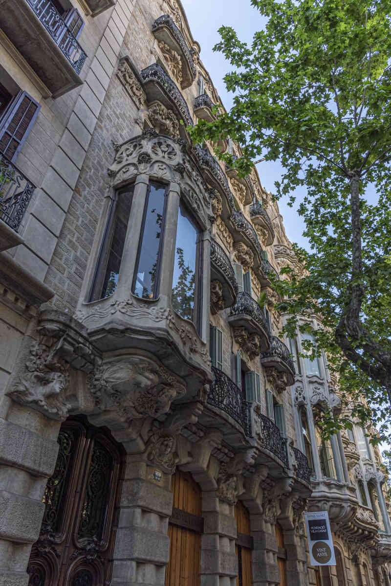 Barcelona - casa Antònia Puget 1.jpg